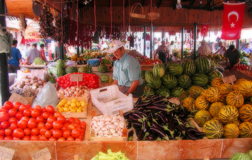 Turkish-market---Wedding-tourism-----turkish-culture---copyrights---freeimages